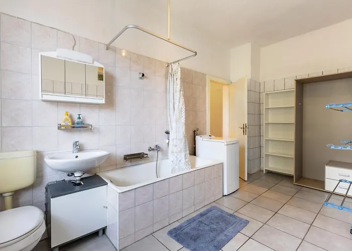 Flex Aparts - Moeblierte In * צוויקאו