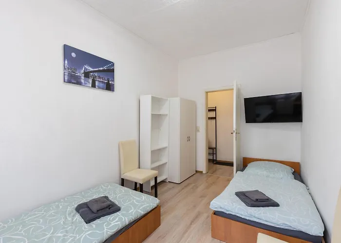 Flex Aparts - Moeblierte In *